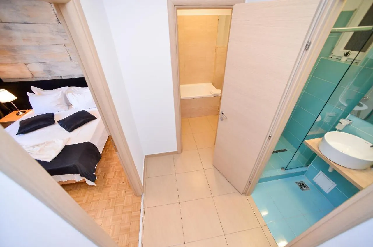 Διαμέρισμα Park Apartment-Cismigiu Garden Βουκουρέστι Ρουμανία
